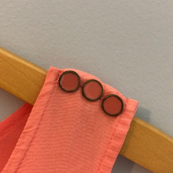 Layered Blouse - Picture 4 of 4